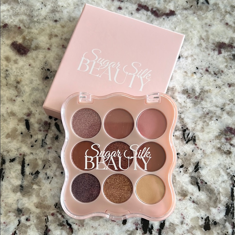 sugar silk IPSY eye shadow palette